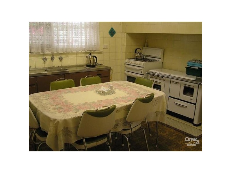 222 Victoria Road, Northcote VIC 3070