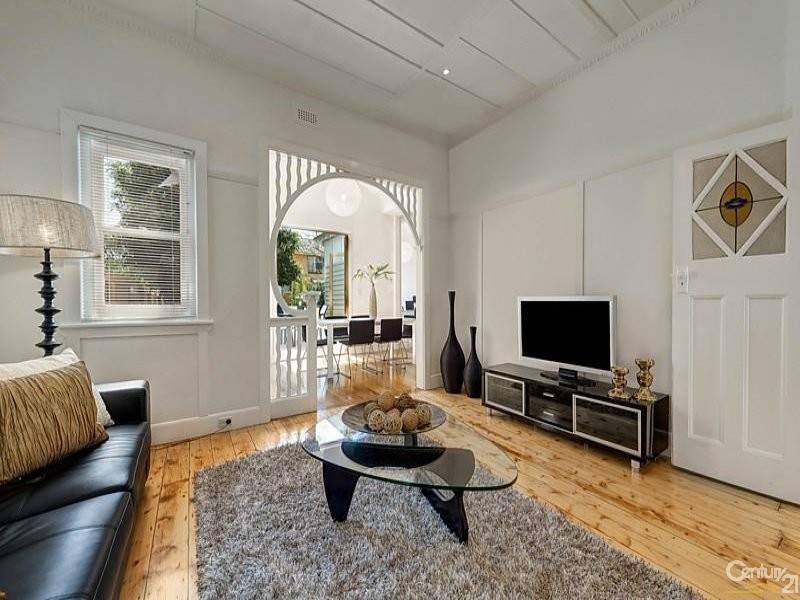 86 Woolton Avenue, Thornbury VIC 3071