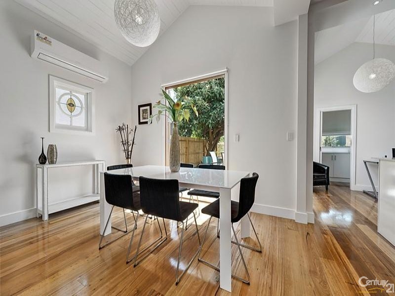 86 Woolton Avenue, Thornbury VIC 3071