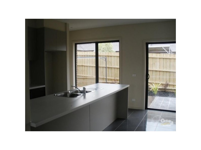 2/1 Ascot Street, Preston VIC 3072