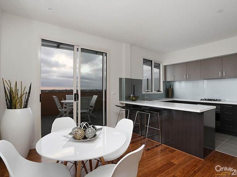 506/17 Robbs Parade, Northcote VIC 3070