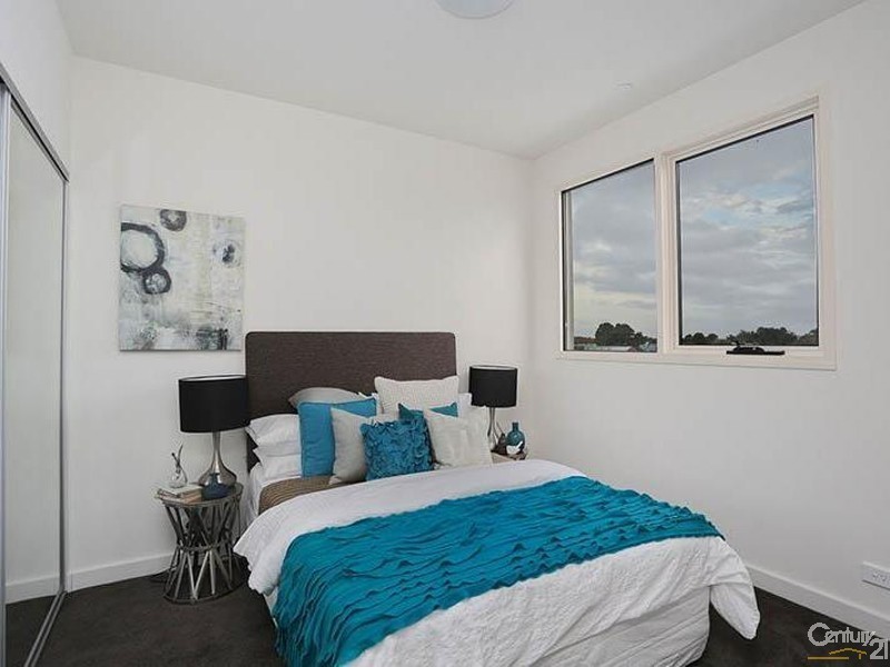 506/17 Robbs Parade, Northcote VIC 3070