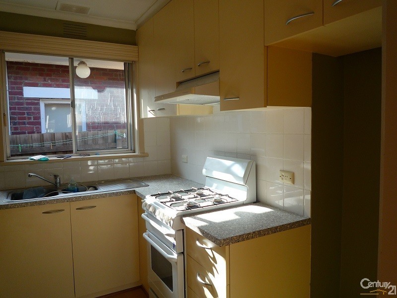 2/73 Darebin Road, Thornbury VIC 3071