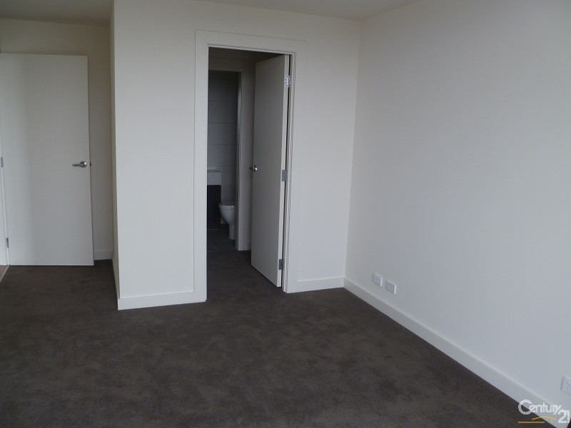 304/17 Robbs Parade, Northcote VIC 3070