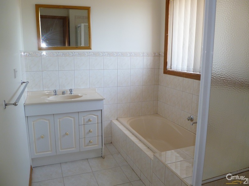 12 Greenock Street, Reservoir VIC 3073