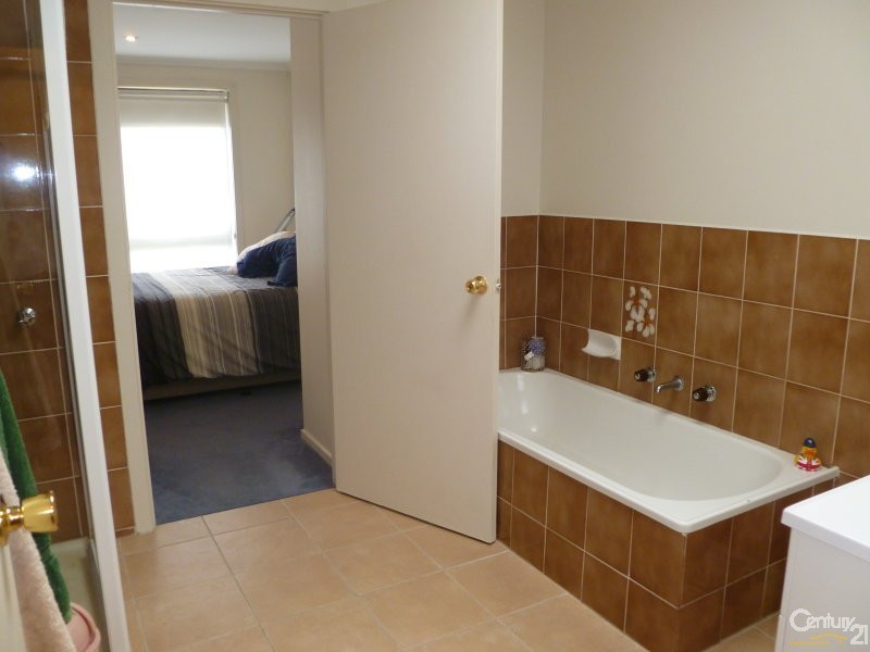 13/184 Normanby Avenue, Thornbury VIC 3071