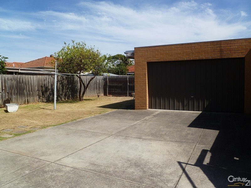 147 Victoria Road, Northcote VIC 3070