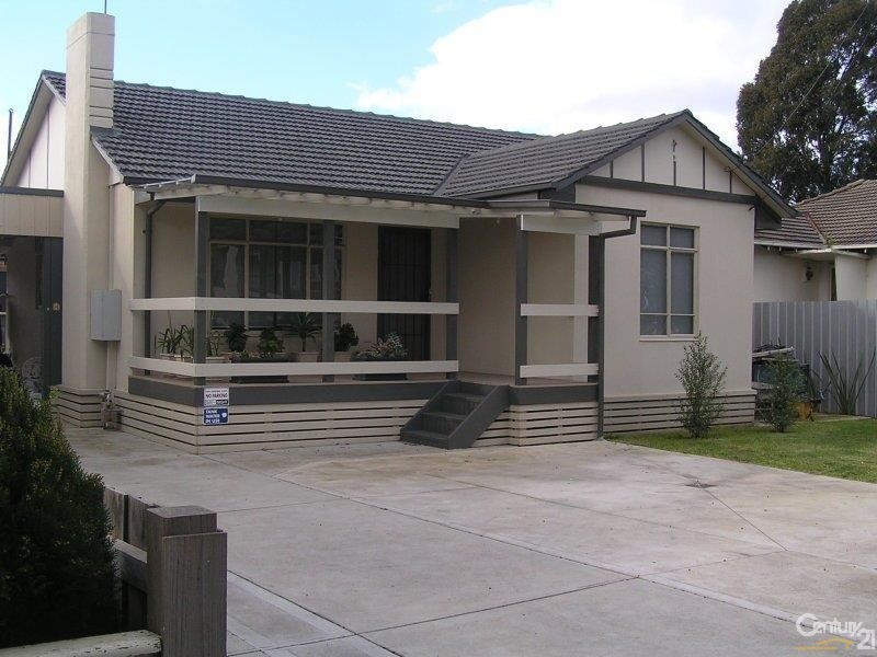 221 Collins Street, Thornbury VIC 3071