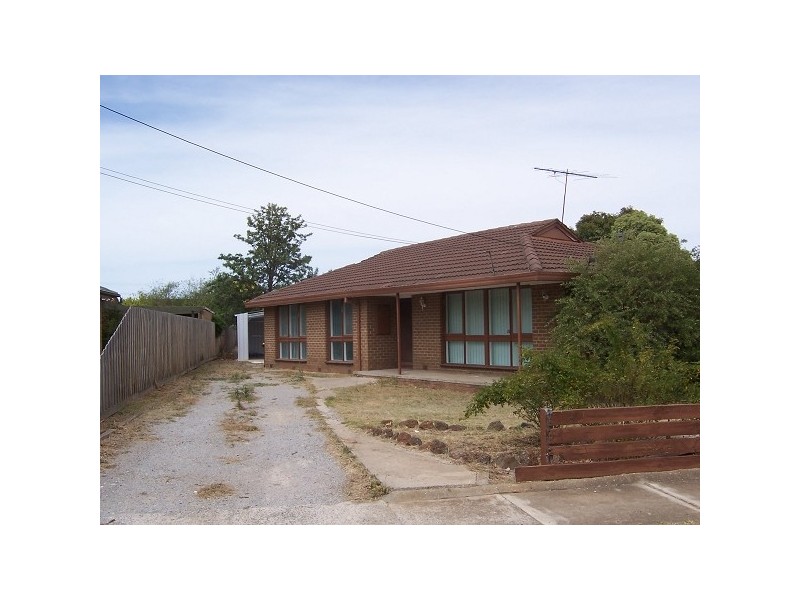 21 Sandra Street, Melton VIC 3337