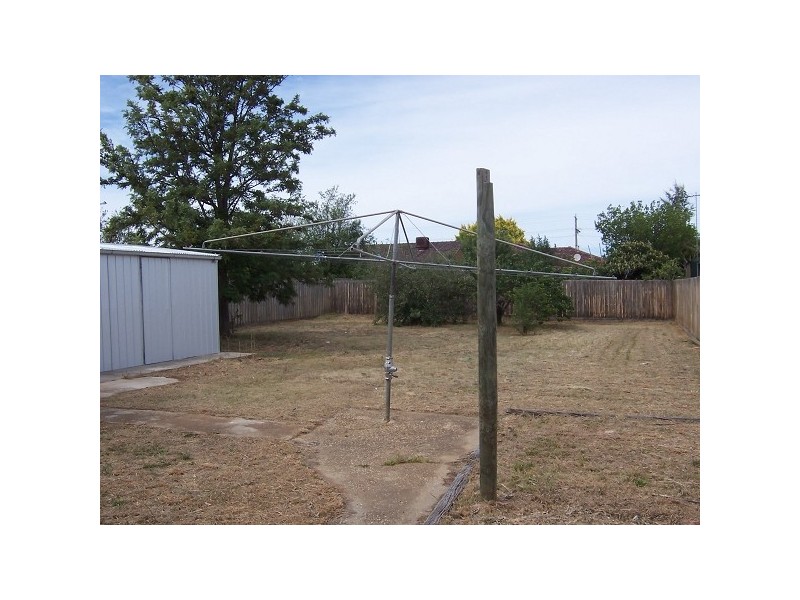 21 Sandra Street, Melton VIC 3337