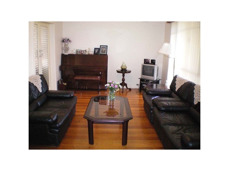 73 Orient Ave, Mitcham VIC 3132