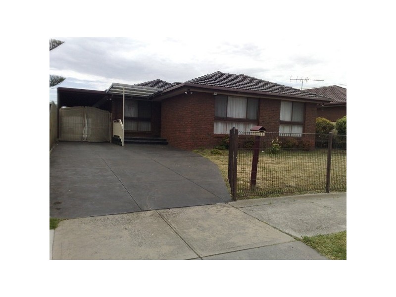 21 Tangemere Ave, Tullamarine VIC 3043