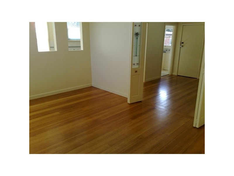 20 Clifford Street, Glen Waverley VIC 3150