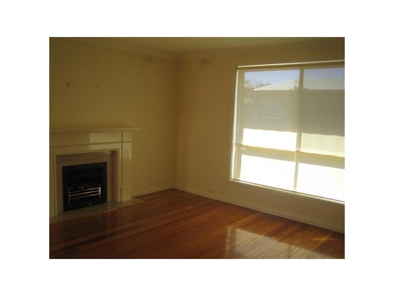 17 Ross Street, Doncaster East VIC 3109