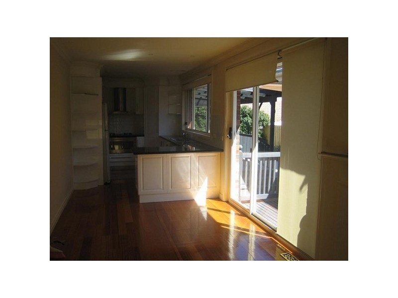 17 Ross Street, Doncaster East VIC 3109
