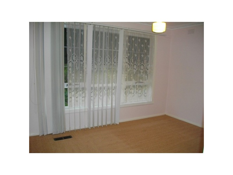 40 Kinnoull Grove, Glen Waverley VIC 3150