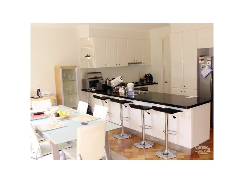 7/2 hotham st, Mont Albert VIC 3127