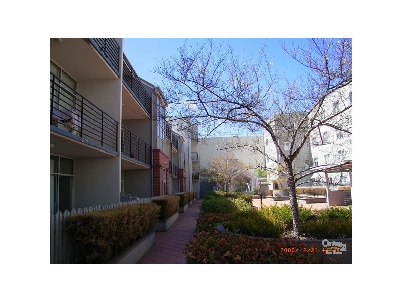 2/16 Courtney Street, North Melbourne VIC 3051