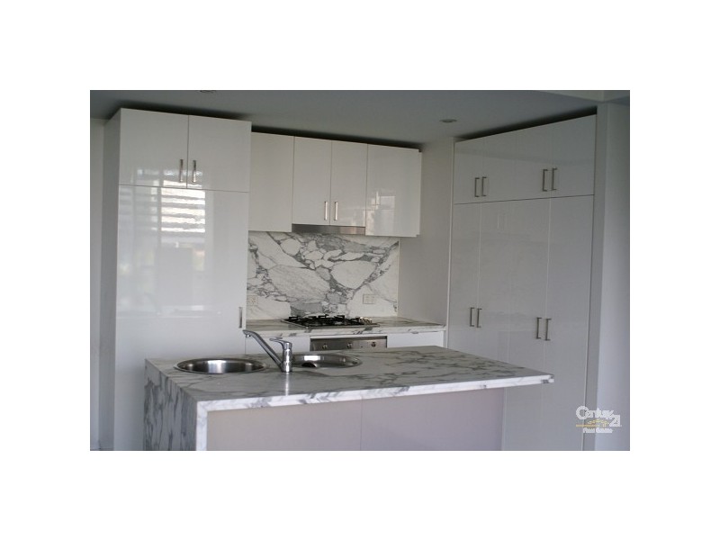 208/12 Waterview Walk, Docklands VIC 3008