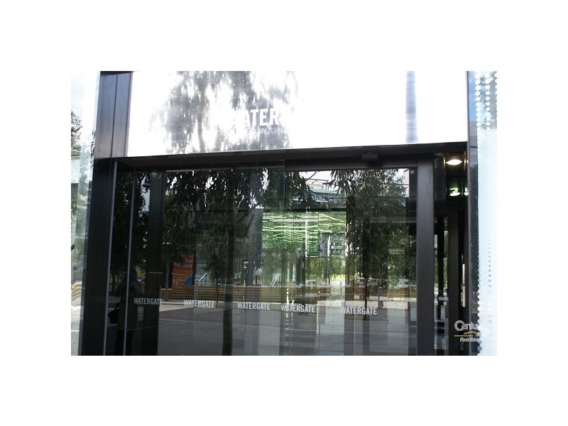208/12 Waterview Walk, Docklands VIC 3008