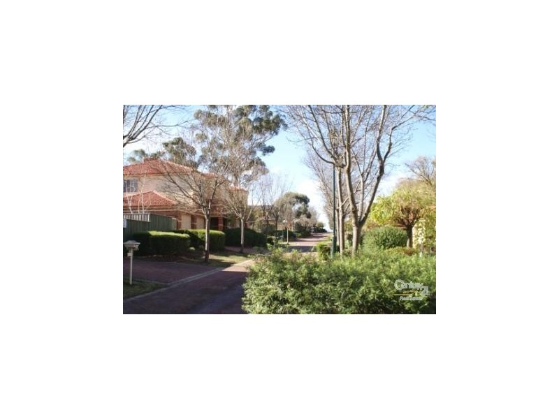 4 Oak Court, Box Hill VIC 3128