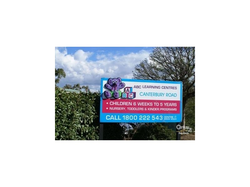 4 Oak Court, Box Hill VIC 3128