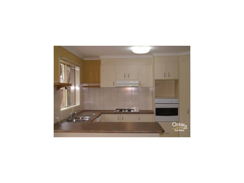 4 Oak Court, Box Hill VIC 3128