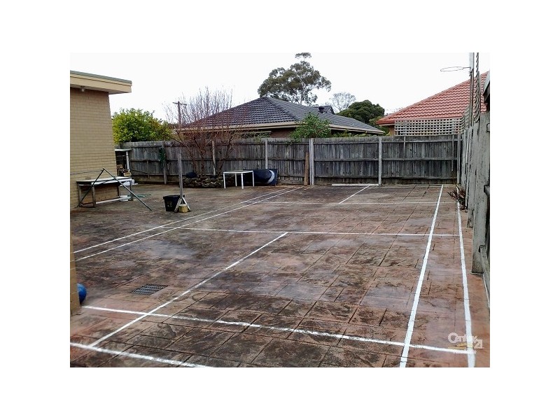 8 Capital Ave, Glen Waverley VIC 3150