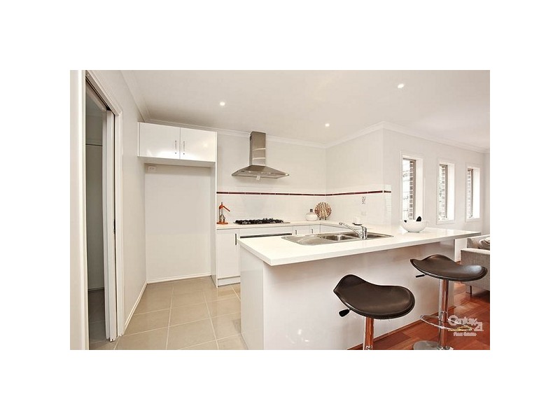 2/ 9 WOOD STREET, Nunawading VIC 3131