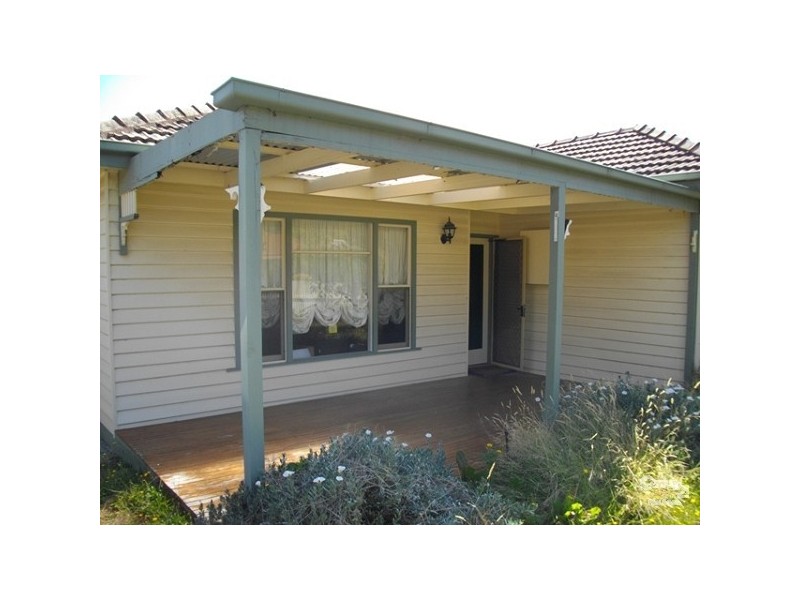 19 Farleigh Ave, Box Hill South VIC 3128