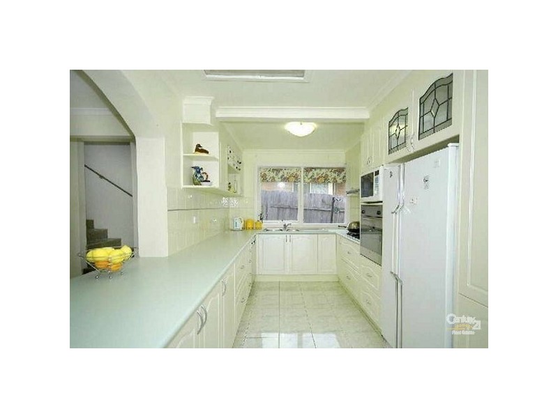 48 Kinnoull Grove, Glen Waverley VIC 3150