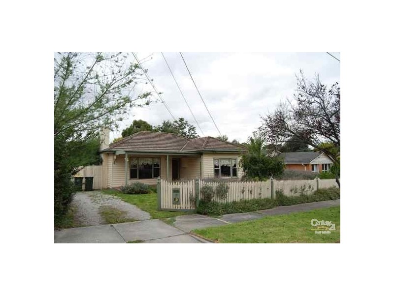 19 Farleigh Ave, Burwood VIC 3125