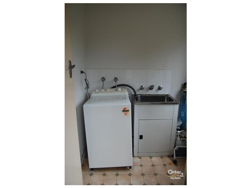 19 Farleigh Ave, Burwood VIC 3125