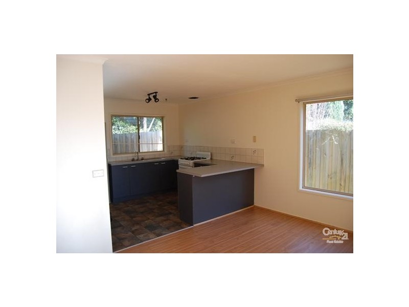 2/12 Rolls Court, Glen Waverley VIC 3150