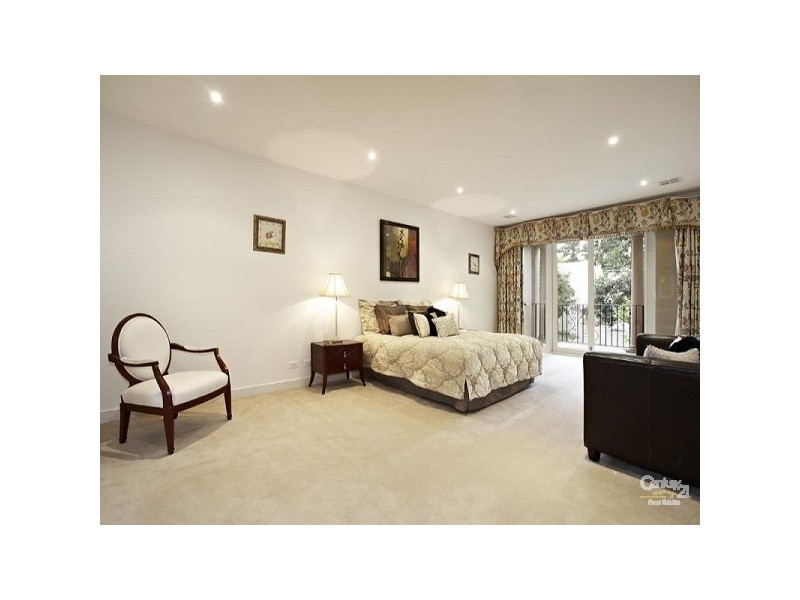 12 Myoora Road, Toorak, Toorak VIC 3142