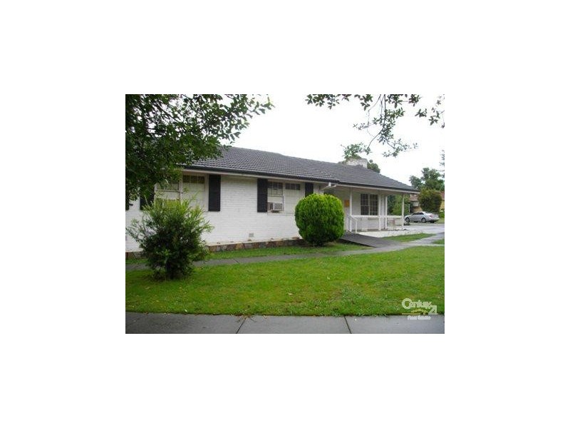 2 Plato Crescent, Wheelers Hill VIC 3150