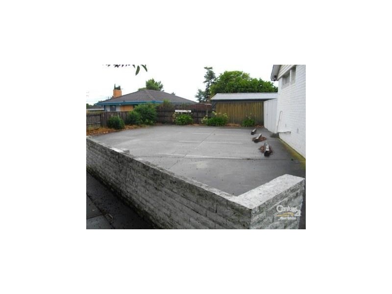 2 Plato Crescent, Wheelers Hill VIC 3150