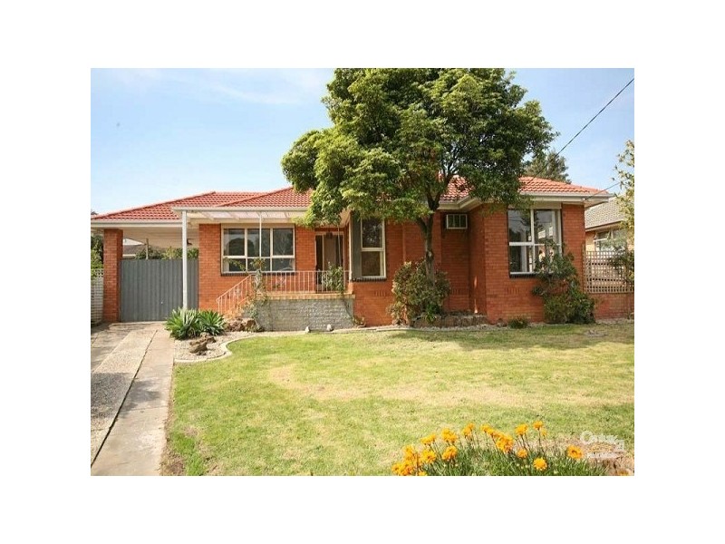 17 Rochdale Drive, Burwood VIC 3125