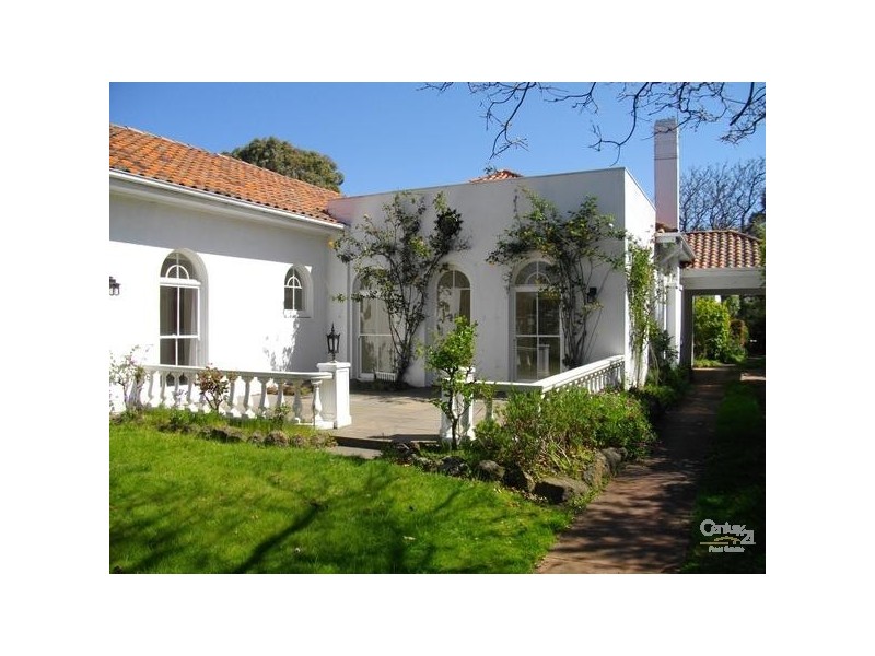 255 New St, Brighton VIC 3186