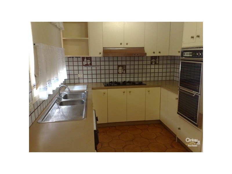 21 Tangemere Avenue, Tullamarine VIC 3043
