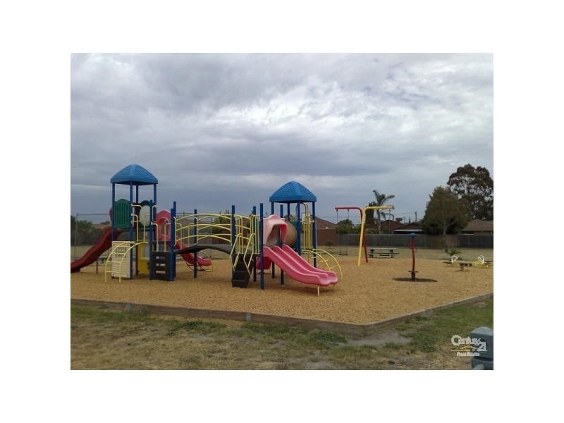 21 Tangemere Avenue, Tullamarine VIC 3043