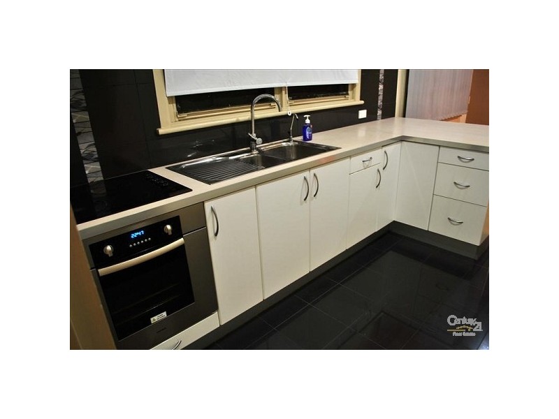 15 Shafer Road, Blackburn North VIC 3130