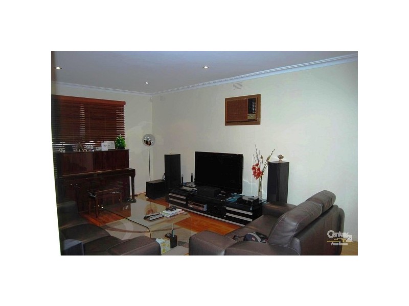 50 Ivanhoe St, Glen Waverley VIC 3150