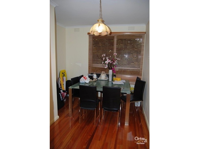 50 Ivanhoe St, Glen Waverley VIC 3150