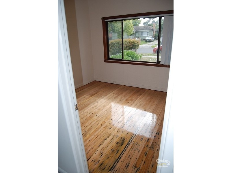 4 Luke Street, Clayton VIC 3168