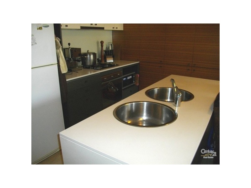 9/41 Harrow Street, Box Hill VIC 3128