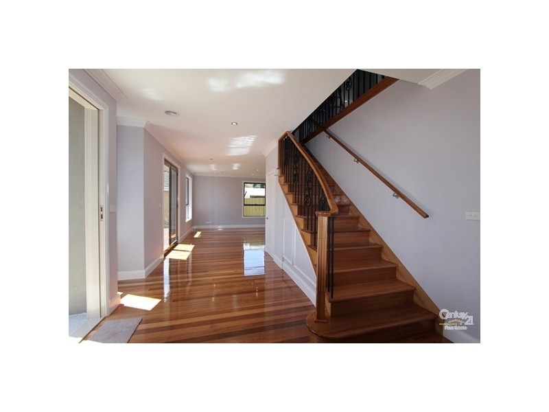 2/ 3 IRVING STREET, Mount Waverley VIC 3149