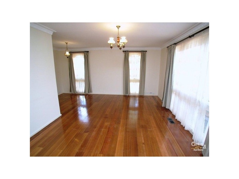 87 Sellick Drive, Croydon VIC 3136