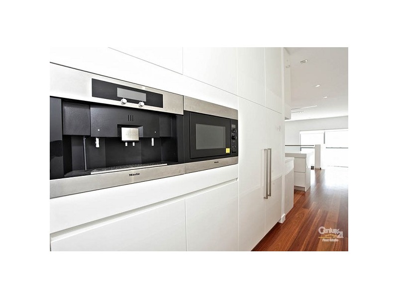 6 LOWER DRIVE, Kew VIC 3101