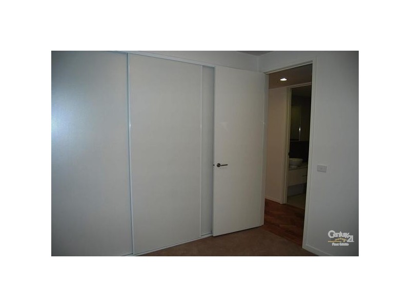 304/18 Berkeley Street, Doncaster VIC 3108